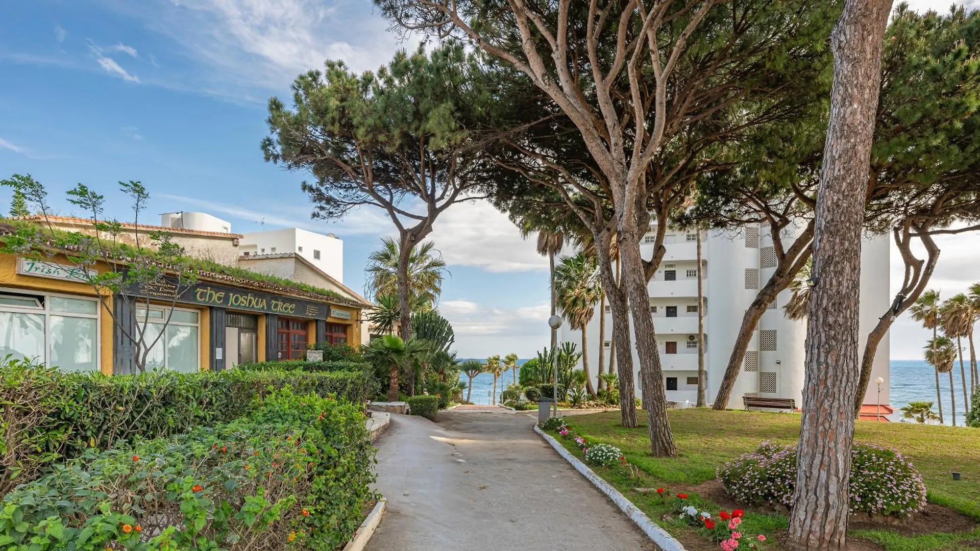 Studio Close To The Beach With Sea Views And Pool Sitio de Calahonda