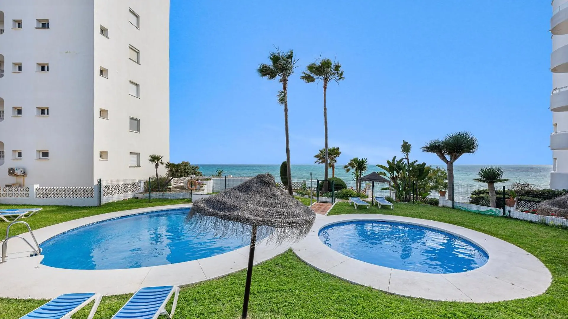 Studio Close To The Beach With Sea Views And Pool Sitio de Calahonda 0*,  Spain
